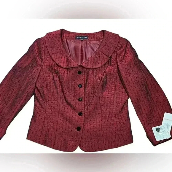 Jones New York Burgundy Blazer with Black accents. Size 12. NWT - Picture 3 of 7